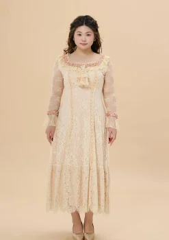 Curve & Plus Dreamland Novelist Knit Dress