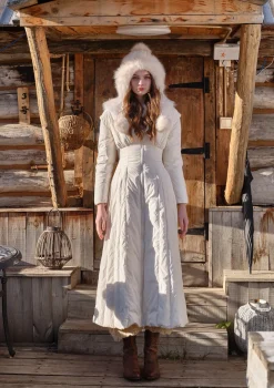 Curve & Plus Paper Feather Down Coat