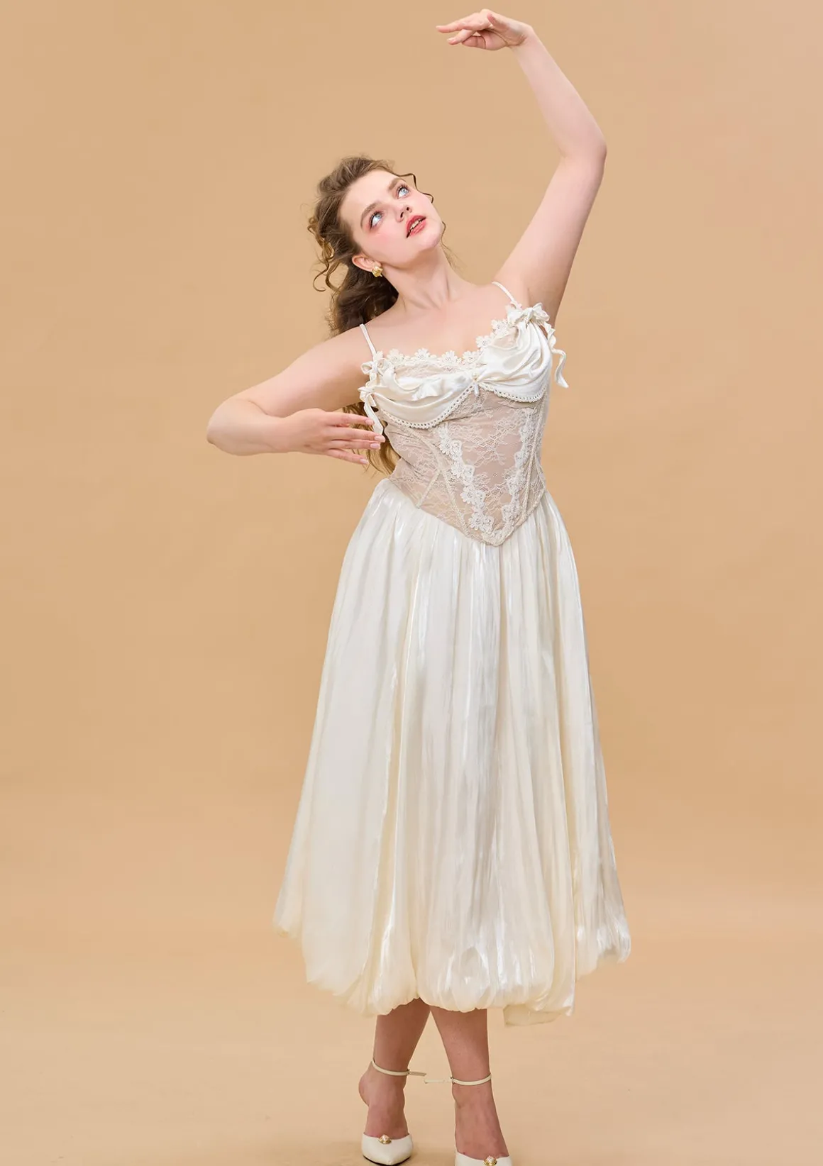 Curve & Plus "Ribbon of Venus" Corset