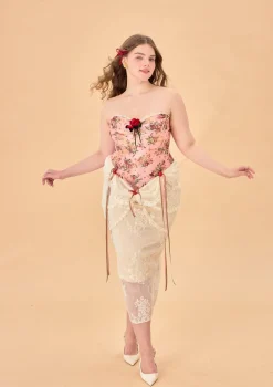 Curve & Plus Rose Sous La Lune Corset Dress