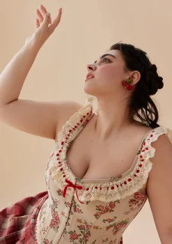 Curve & Plus Rosey Christmas Cottage Corset