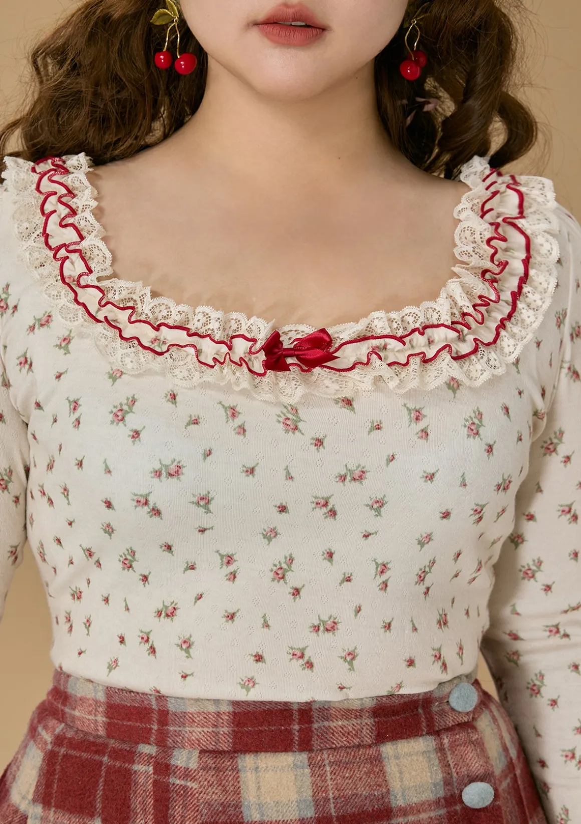 Curve & Plus Strawberry Fabric House Knit Bottom Shirt