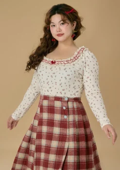 Curve & Plus Strawberry Fabric House Knit Bottom Shirt