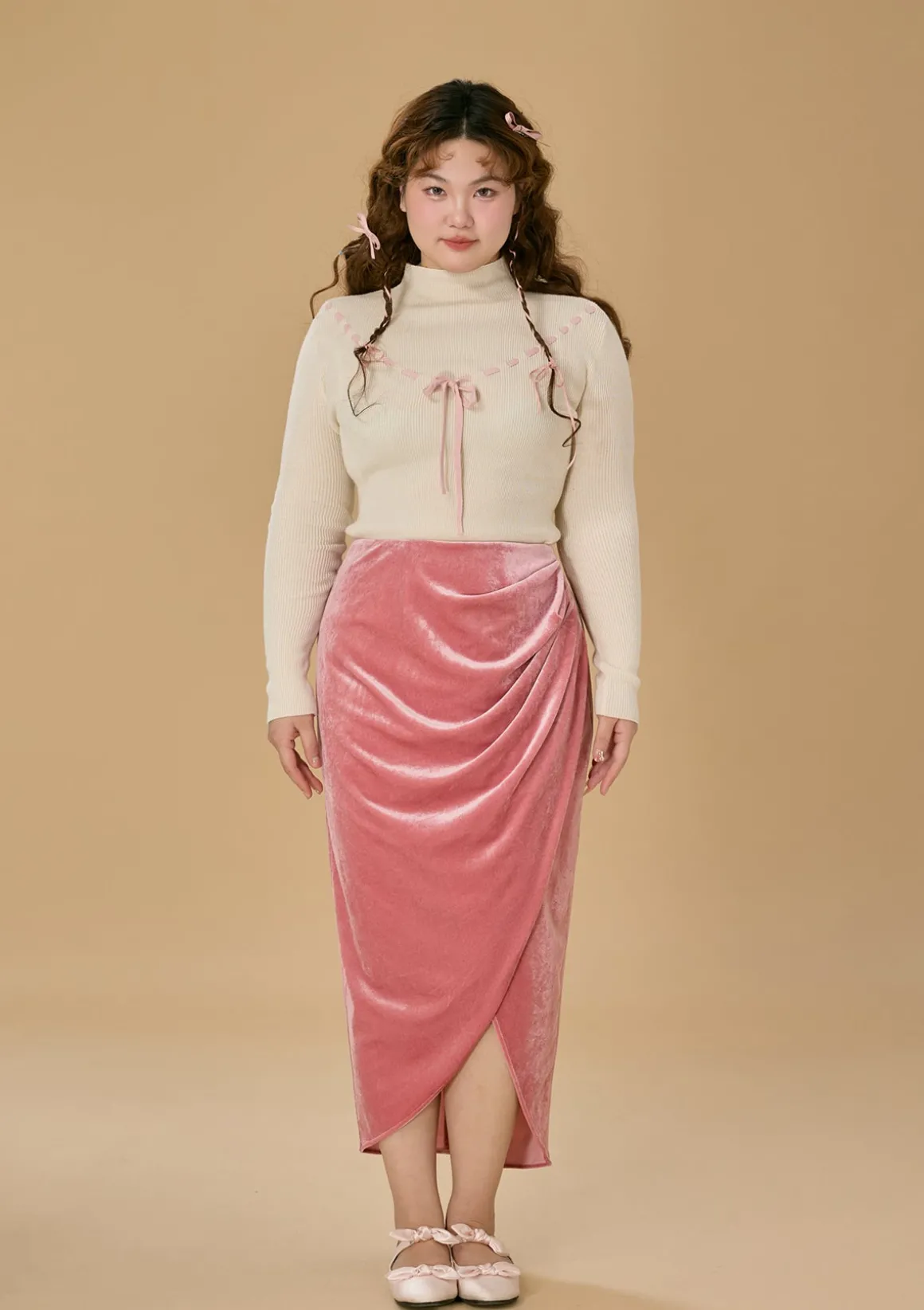 Curve & Plus Strawberry Post Office Knit Bottom Shirt