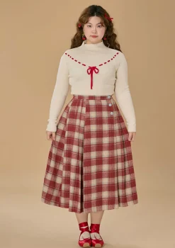 Curve & Plus Strawberry Post Office Knit Bottom Shirt