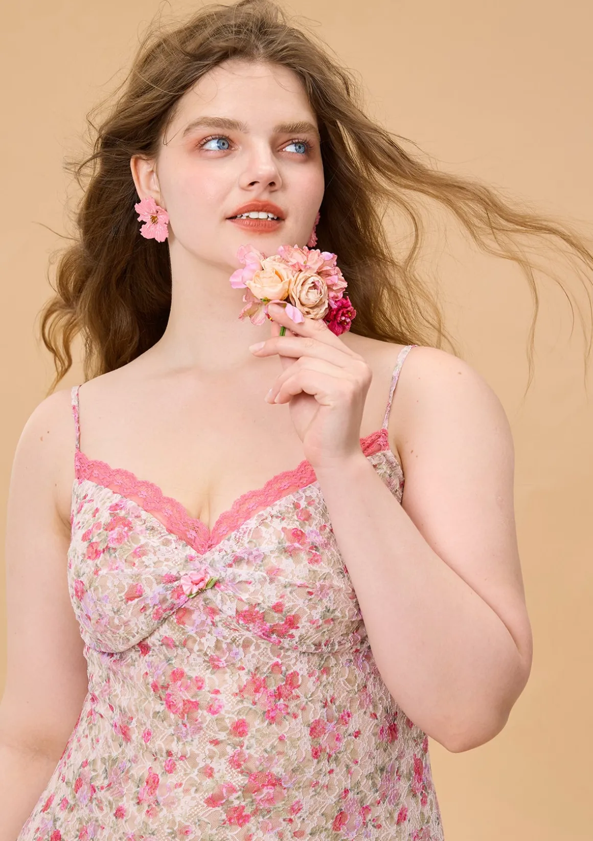 Curve & Plus Tuberose Rose Beauty Dress