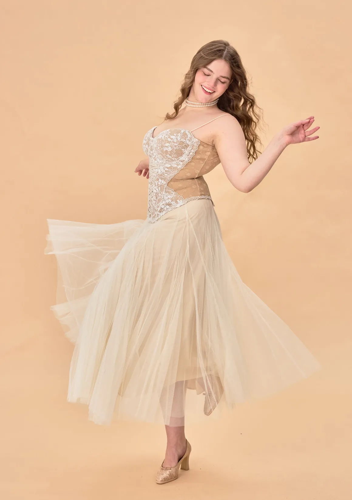 Curve & Plus "White Moon, Weaving Dreams" Corset