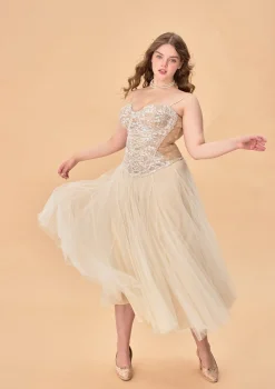 Curve & Plus "White Moon, Weaving Dreams"Gauze Skirt